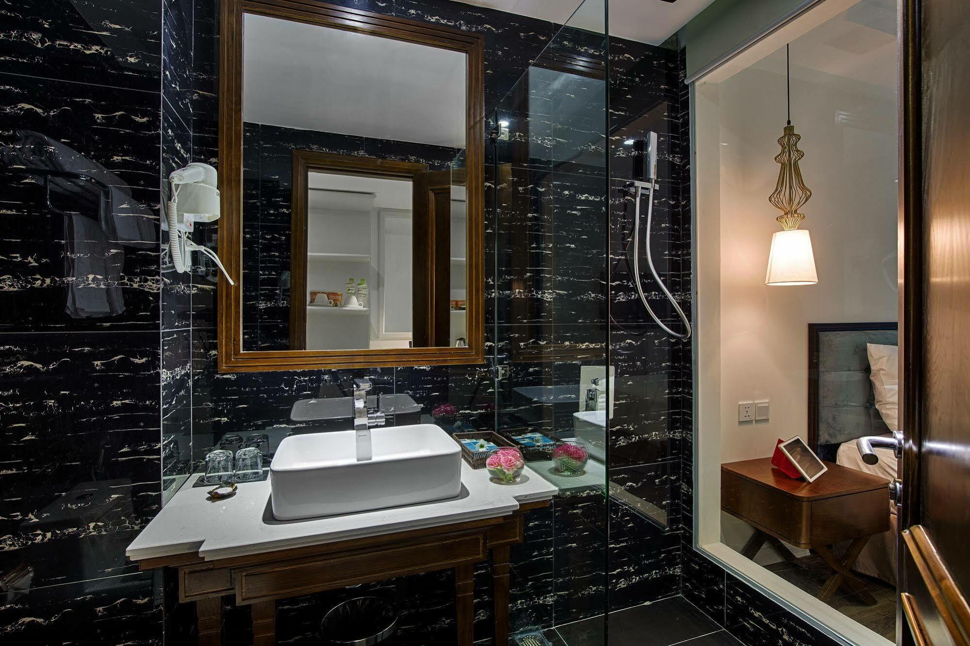 Adaline Hotel And Suite Da Nang Exterior photo